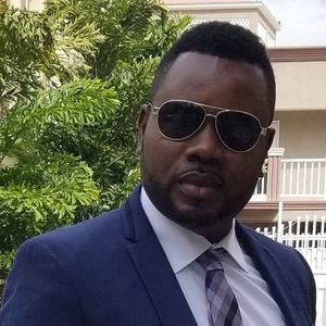 Meet your Posher, Maxime